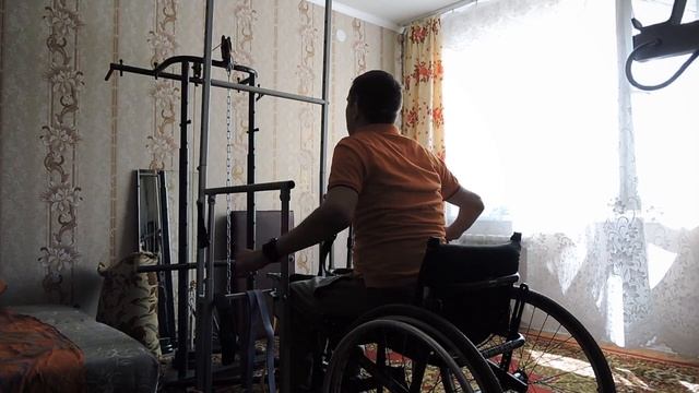 Тренировка в коленоупоре. Шейник \ Quadriplegic C5 Balance exercises смотреть онлайн