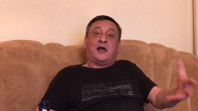 Анекдот про попугая смотреть онлайн