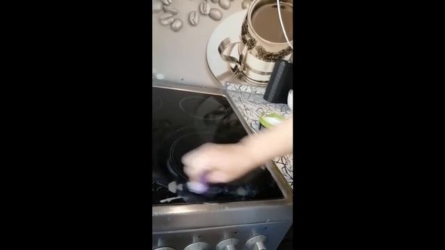 Как помыть электрическую плиту быстро и качественно? смотреть онлайн
