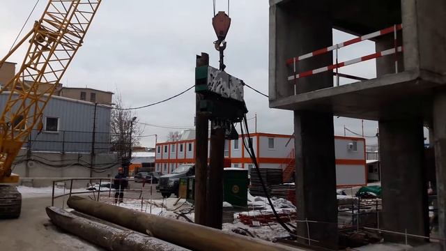 Демонтаж шпунтового ограждения вибропогружателем