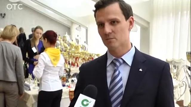 Кубки, медали, значки: в Новосибирске устроили выставку современных спортивных наград смотреть онлайн