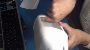 Кормушка для птиц из молочной бутылки