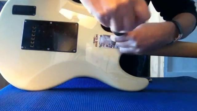 Fixing String Alignment on a Bolt-On Neck Guitar - DrKevGuitar.com смотреть онлайн
