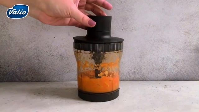 Три варианта приготовления смузи на молоке смотреть онлайн