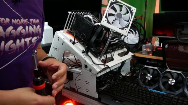 Connecting a 3-pin 5V ARGB product to a 4-pin 12V header? Yes, it's possible