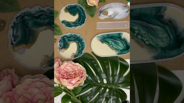 Зелёный мрамор (малахит) эпоксидной смолой.Залипательное видео. Epoxy, green marble or malachite ? смотреть онлайн