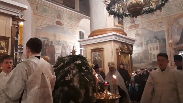 2022 01 07 Великая Рождественская вечерня в Свято Успенском кафедральном соборе города Кирова смотреть онлайн
