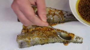 Навага с овощами в духовке. Как вкусно приготовить рыбу