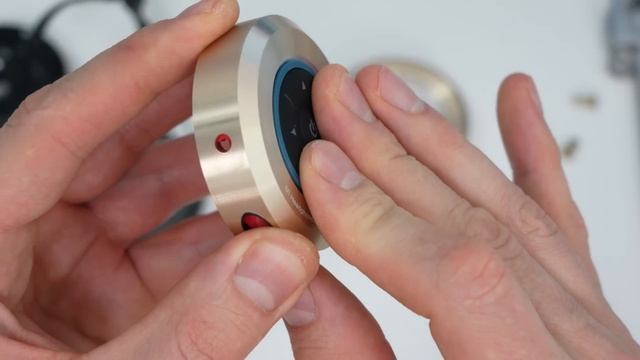 ДЕЛАЕМ BLUETOOTH TWS НАУШНИКИ ИЗ ОБЫЧНЫХ! ЧТО ТАКОЕ TWS? КАК СДЕЛАТЬ ЛЮБЫЕ НАУШНИКИ БЕСПРОВОДНЫМИ? смотреть онлайн