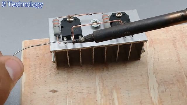 How to turn fan motor into 12v to 220v inverter generator use B688 No IC смотреть онлайн