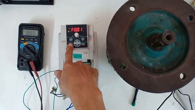 Thiết lập thông số biến tần sunfar E550 смотреть онлайн