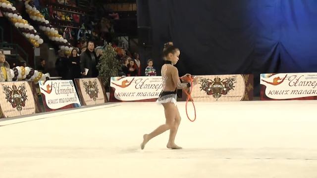 Самофалова Ксения (скакалка) 2006-Кат.В 08.03.15 "Империя юных талантов" Художественная гимнастика смотреть онлайн