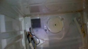 "неадекватная" заслонка у холодильника Samsung RL33 )