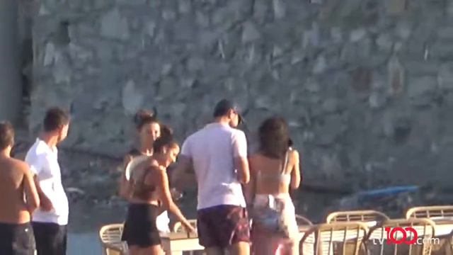 Предложение руки и сердца от Гёкхана Алкана Несрин Джавадзаде в день ее рождения! смотреть онлайн