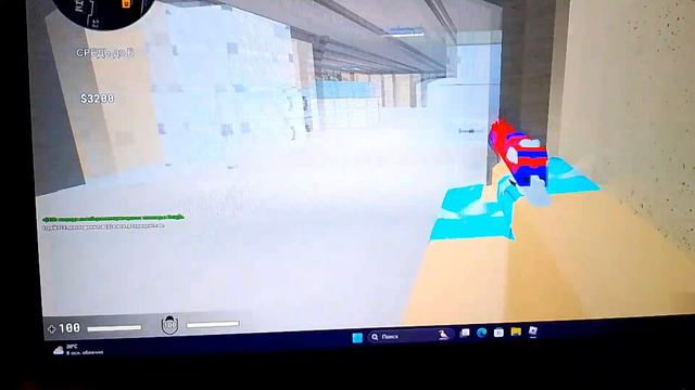 играю в КС го на компьютере