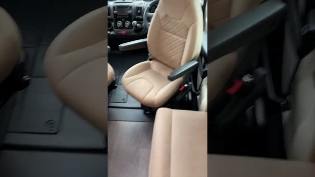 Adria Coral смотреть онлайн