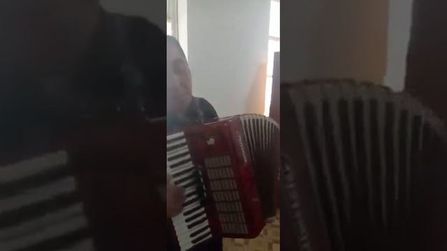 Ибрагим агай дагы эзди соонун ыр белек. смотреть онлайн