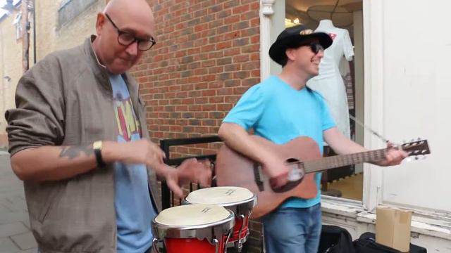 Hertford Musical Mystery Tour 2016 - Busking Spot смотреть онлайн