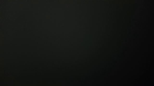 смываю туалет чуть не уронил телефон туда смотреть онлайн