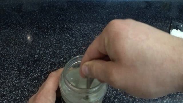 Аромотизатор своими руками для рыбалки с запахом чеснока.Аттрактант для карася в холодной воде... смотреть онлайн