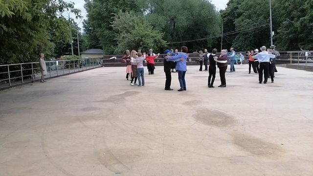 Танцевальный вечер на Красной Пресне 20.05.23г смотреть онлайн