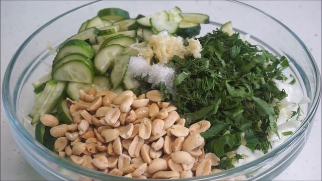 2 НОВЫХ САЛАТА \ САЛАТЫ ИЗ МОЛОДОЙ КАПУСТЫ \ РЕЦЕПТЫ САЛАТОВ \ Salads смотреть онлайн