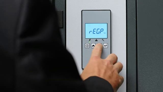 New G 7 15 oil injected screw compressors смотреть онлайн