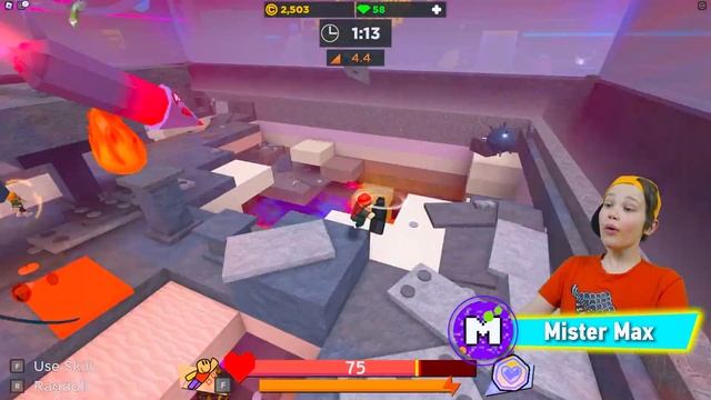 I played SUPER BOMB SURVIVAL on roblox смотреть онлайн