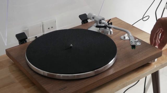 Klipsch The Fives + Teac TN-400BT смотреть онлайн