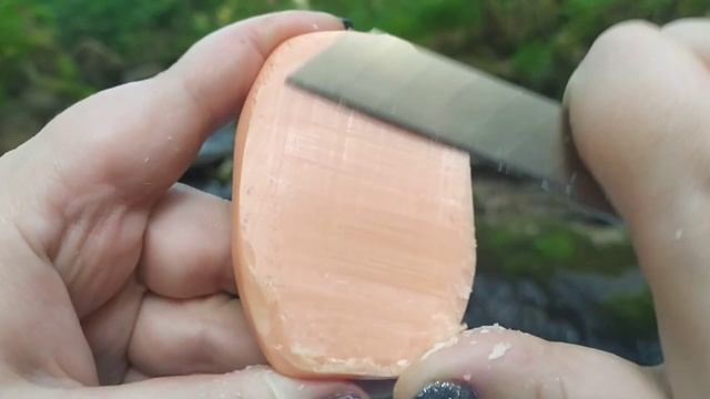 Резка на фоне природы. Русло ручья Левый Горбатов. Тайга. Ниже по руслу водопады смотреть онлайн