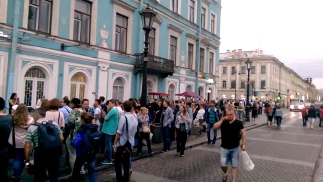 СПб, Канал Грибоедова, Уличные музыканты - Мой Рок-Н-Ролл смотреть онлайн