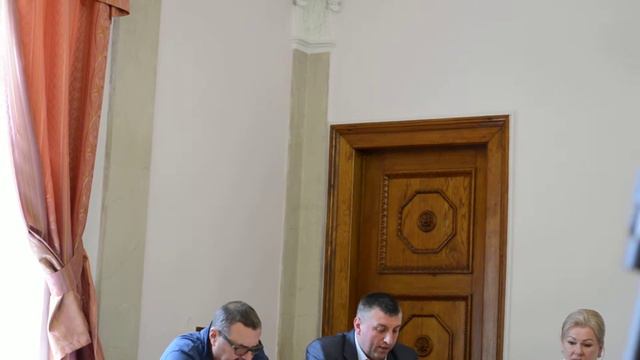 Мой город Н: перевозчики "большегрузов" тоже должны платить за разбитые дороги смотреть онлайн