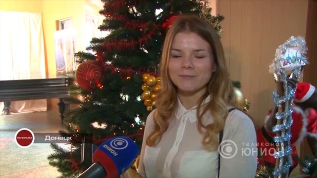 Выставка «Новогодняя феерия» в Донецком краеведческом музее 17 12 2015, Панорама смотреть онлайн