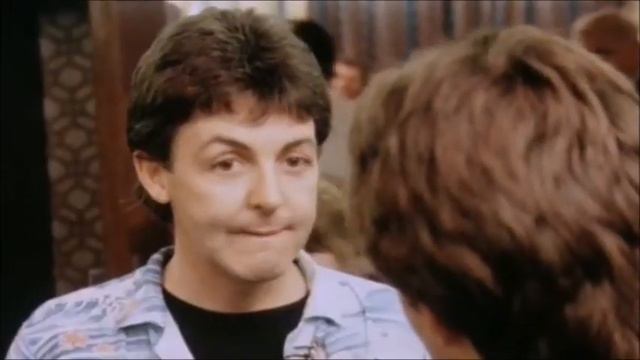 Paul McCartney died in 1966 - Billy Shears recognises that Paul's family don't like him смотреть онлайн