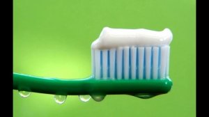 звук процесса чистки зубов