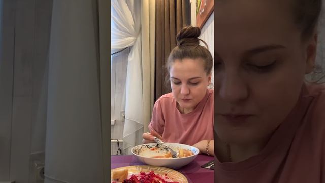 МУКБАНГ. СПЛЕТНИЧАЮ «давай поженимся» смотреть онлайн