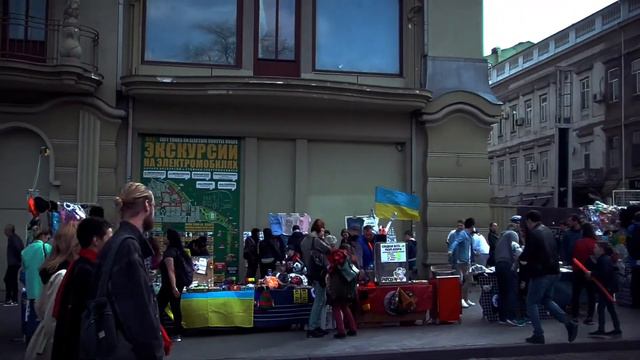 Прогулка по Одессе 1-го апреля 2019 / Walk in Odessa, April Fools Day 2019 смотреть онлайн