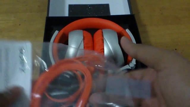 Sony MDR XB-610 - Unboxing смотреть онлайн