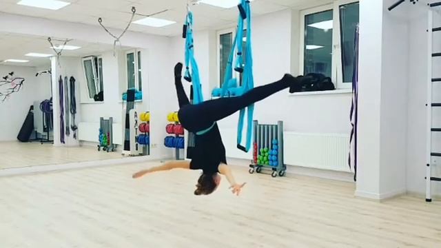 Упражнение в гамаке Актив студия фитнеса Королёв смотреть онлайн