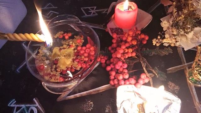 Ритуал для красоты и молодости с рябиной?? смотреть онлайн