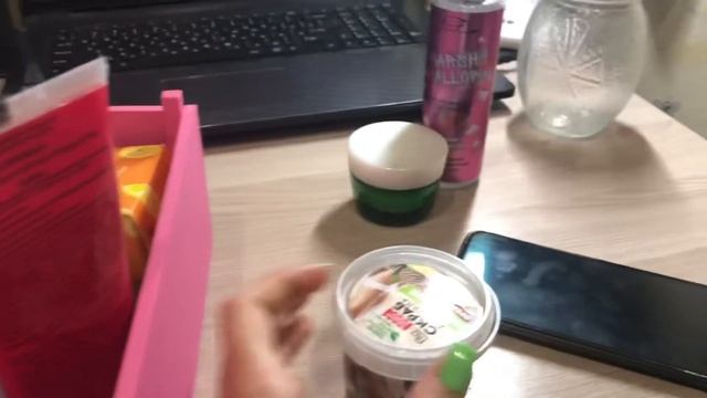 влог с подругой | собираем вещи в лагерь | косметика| смотреть онлайн