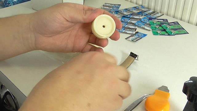 CASIO Mtp-1095 – меняем батарейку и закрываем тисками