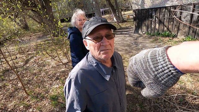 Борьба с мусором Часть 2. В бой идут одни старики! Субботник в 92 года. Молодежи безразлично? смотреть онлайн