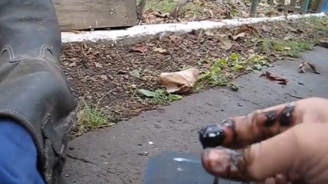 Таврия 1102 (заливка в двигатель присадки - маслосберегающий компонент) смотреть онлайн