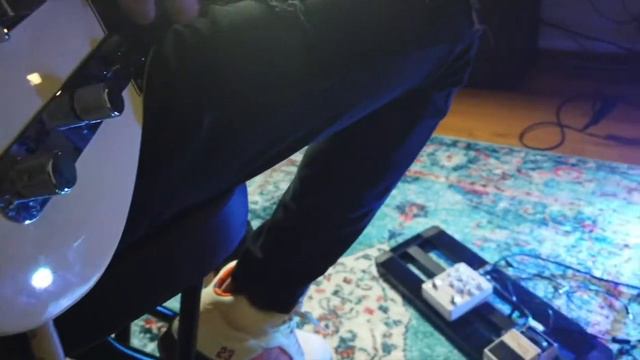 "Summer Light" using Keeley Caverns Delay Reverb v2 + Fender Telecaster | Inside the Sound | AZULO смотреть онлайн