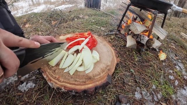 Рецепт мяса по корейски.Приготовил вкусное мясо в лесу. смотреть онлайн