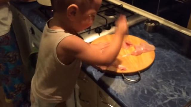 .Сенька делает отбивные. Лучший в мире специалист по отбивным! Рекомендую! смотреть онлайн