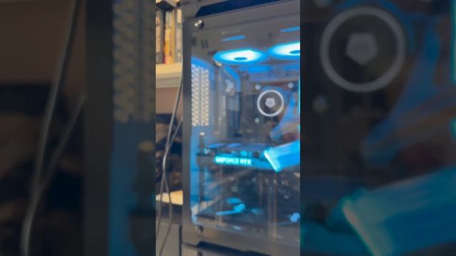 Башня из компьютеров! / PC tower!! смотреть онлайн