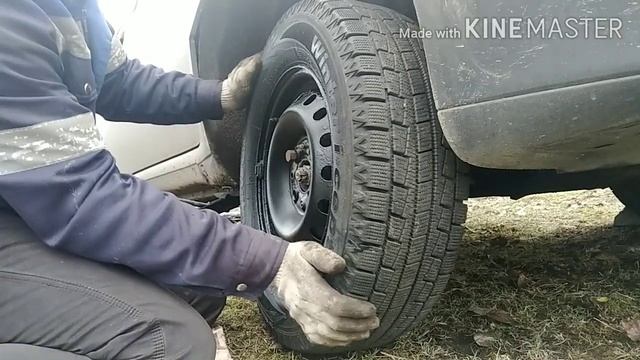 Fiat punto 176. Колёса. Тормозные диски. Дыры. смотреть онлайн