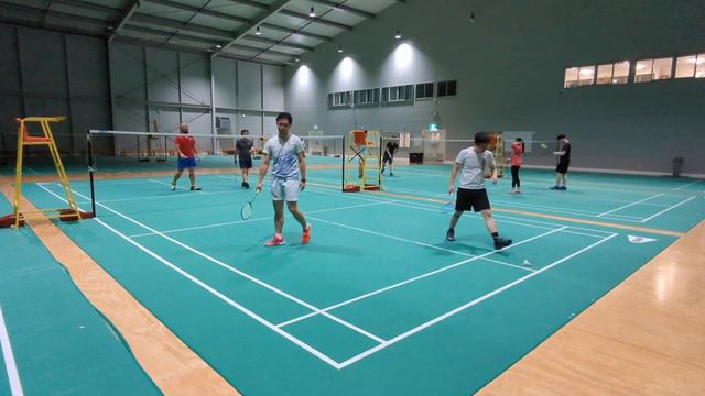 2/4 Sunday Badminton Game Record Ericsson Odo / Johnny Eric смотреть онлайн